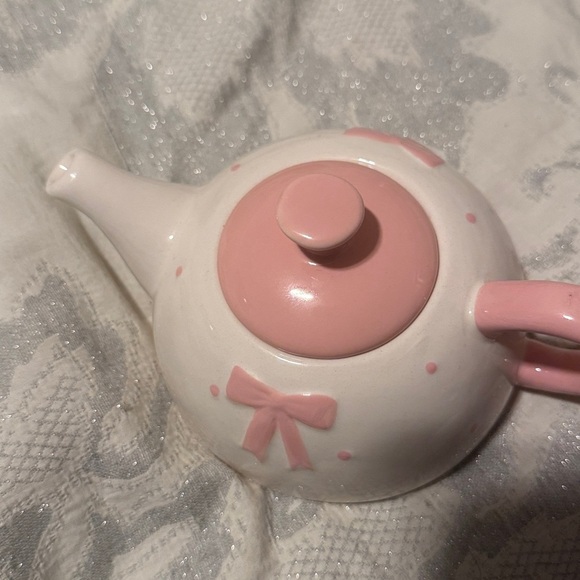 NWT Coquette Pink Bow Teapot - Picture 5 of 5